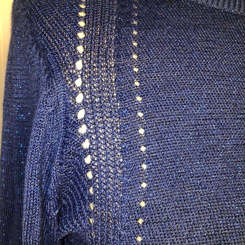 - Womens sparkle blue sweater. Size:medium - Picture 4 of 7